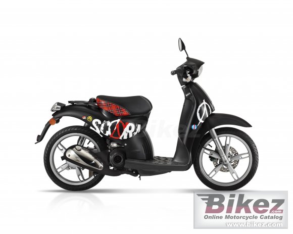 2011 Aprilia Scarabeo 50 Special Edition photo